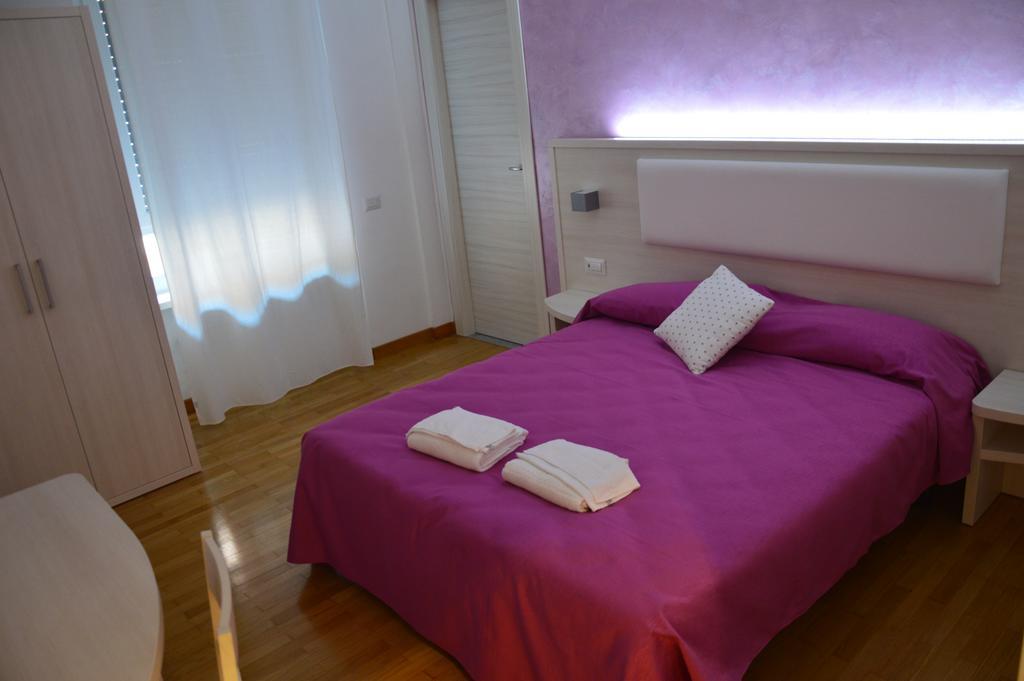 B&B Momenti Romani Extérieur photo