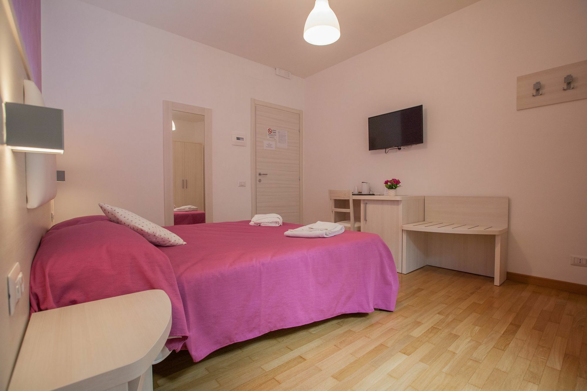 B&B Momenti Romani Extérieur photo